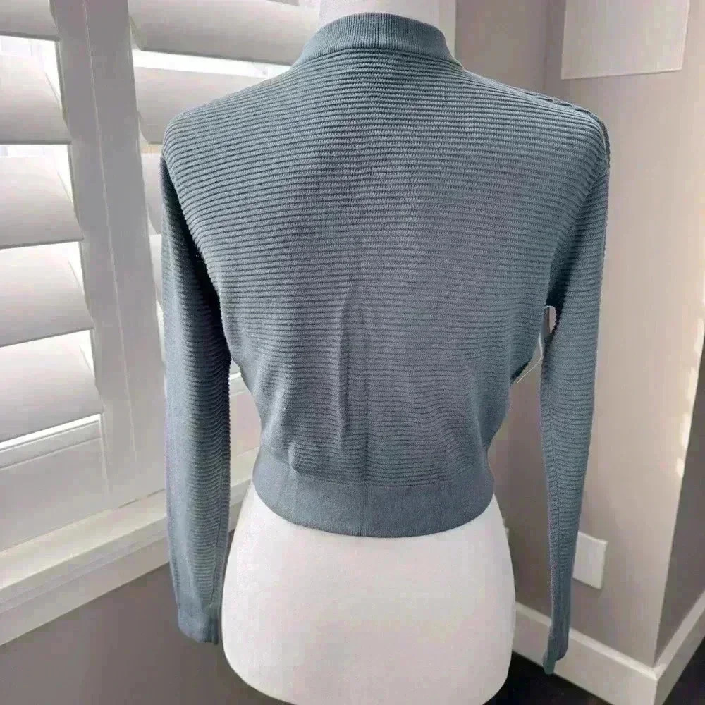 Aritzia Cropped  Cardigan - Picture 2 of 9